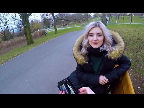 ❤️ E folo le ma'a vevela a se tagata ese mo se tupe - fa'afefe i le paka na saunia e Eva Elfie ❤️ Fucking ☑